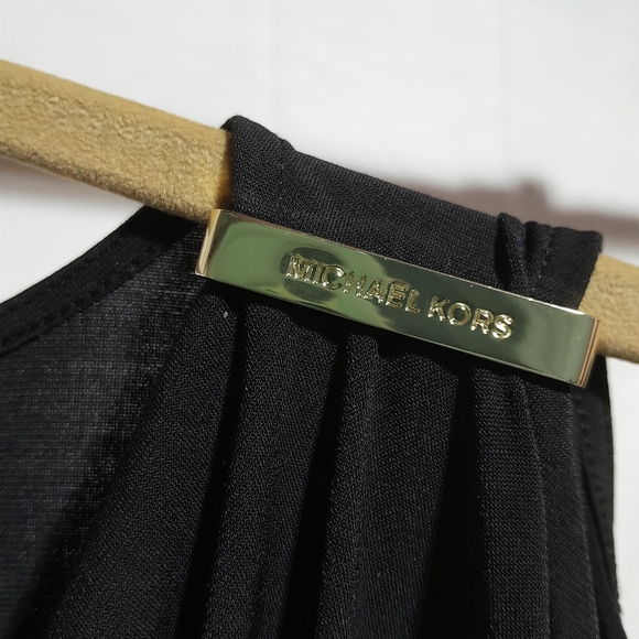 MICHAEL Michael Kors Black Cold Shoulder Top - Picture 3 of 3